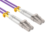 In practical applications, what is the transmission speed of OM4 Cabra optic qhapay?
